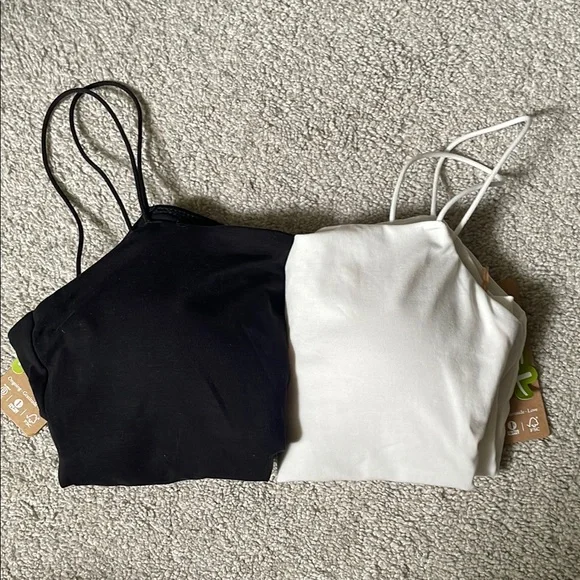 NWT | OGL Brami Black Fitted Sleeveless Crop Camisole w/Built in Bra - Picture 9 of 14